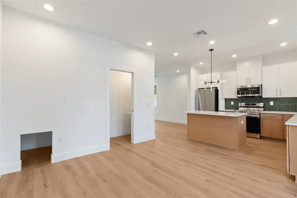2614 23RD STREET #1 Tampa, FL 33605