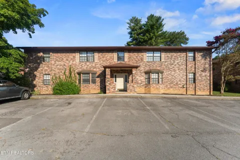 810 Highland #604