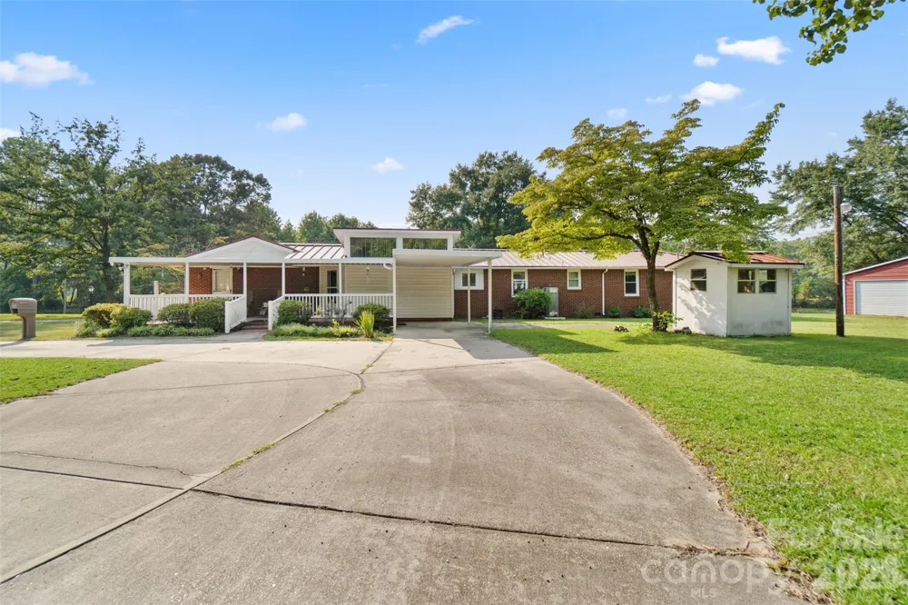7155 Hwy 74 Highway E Lilesville, NC 28091
