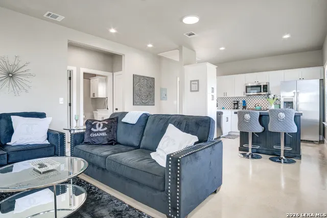 30652 Oakview Unit 2 Bulverde, TX 78163