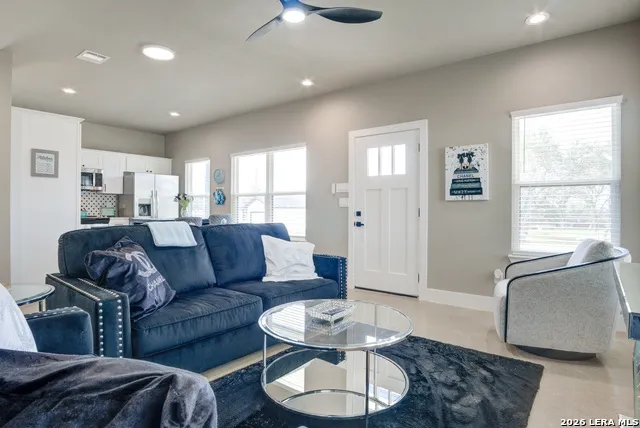 30652 Oakview Unit 2 Bulverde, TX 78163