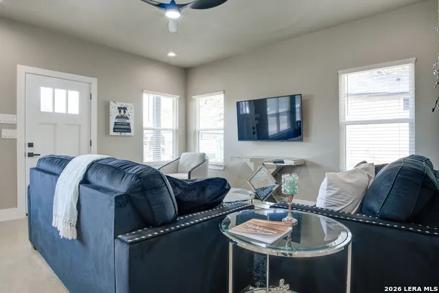 30652 Oakview Unit 2 Bulverde, TX 78163