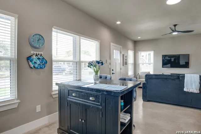 30652 Oakview Unit 2 Bulverde, TX 78163