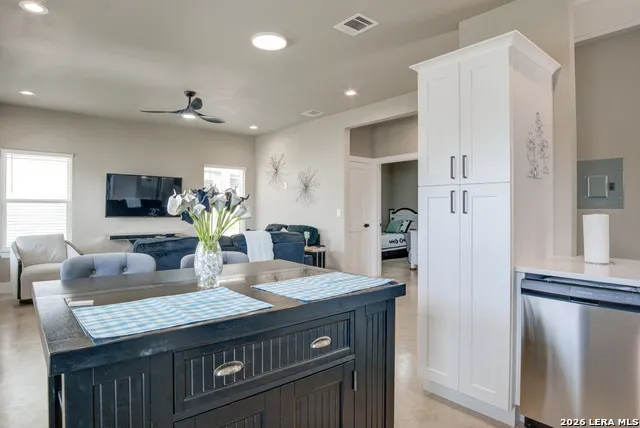 30652 Oakview Unit 2 Bulverde, TX 78163