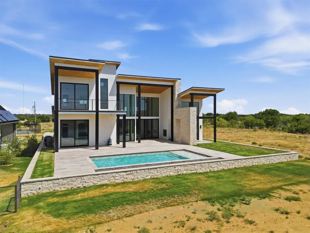 961 E Hells Gate Drive Graford, TX 76449
