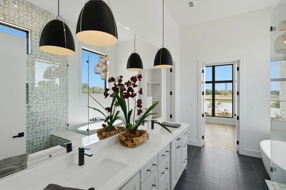 961 E Hells Gate Drive Graford, TX 76449
