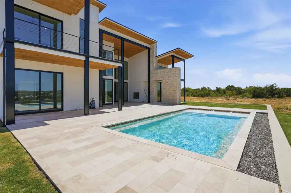 961 E Hells Gate Drive Graford, TX 76449