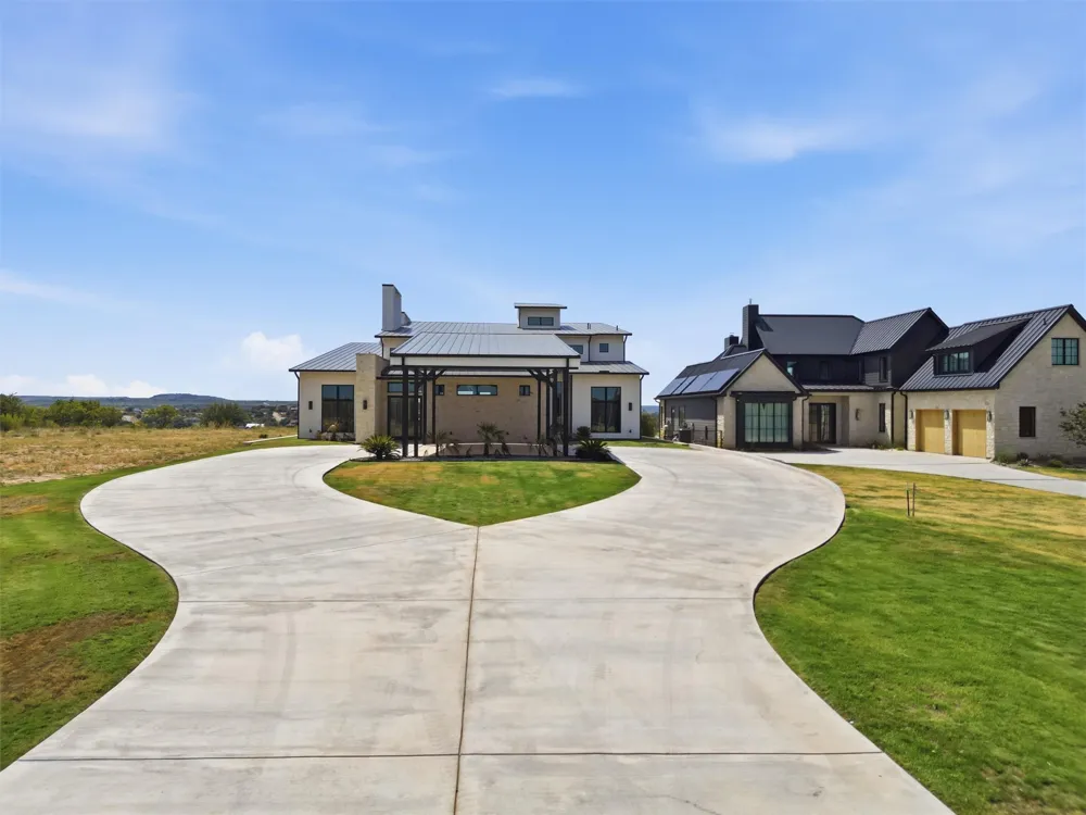 961 E Hells Gate Drive Graford, TX 76449