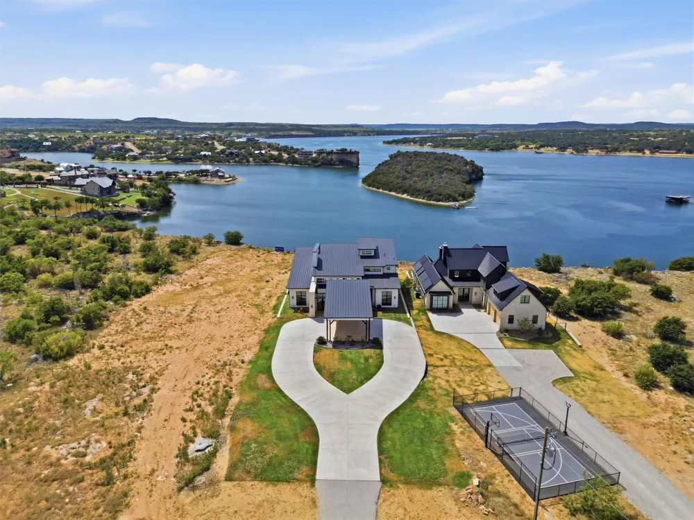 961 E Hells Gate Drive Graford, TX 76449