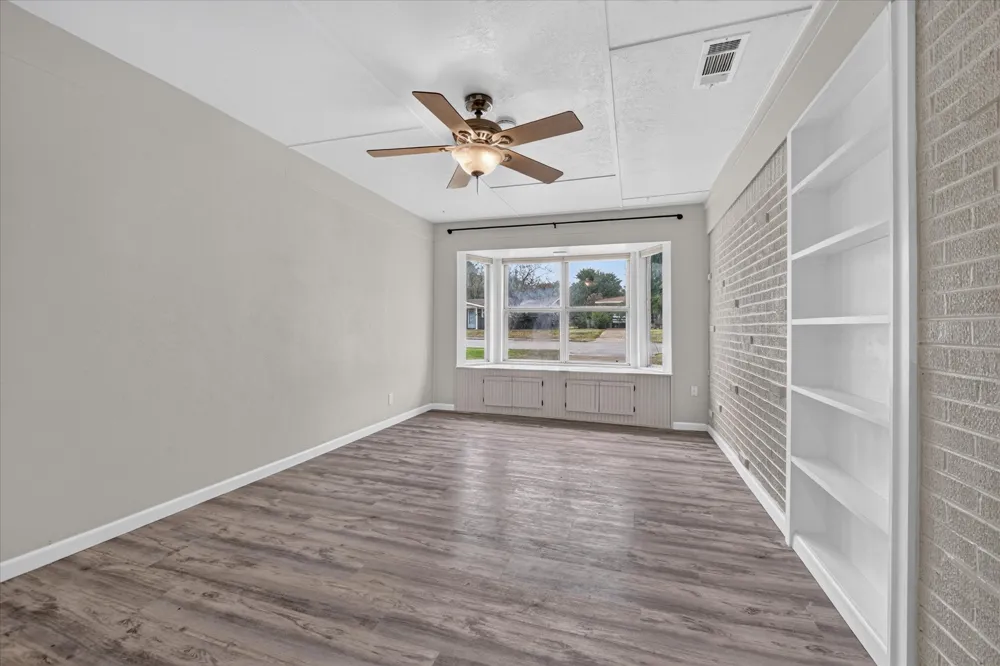 5500 Wheaton Drive Fort Worth, TX 76133