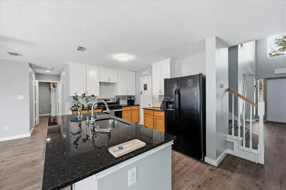 2423 Ranchview Drive Grand Prairie, TX 75052