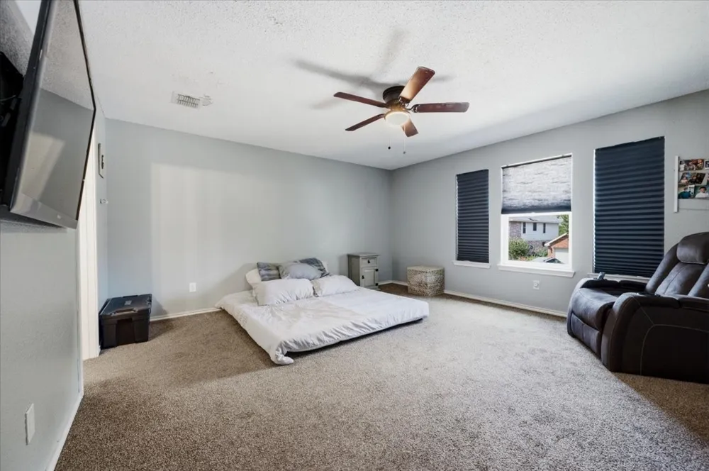 2423 Ranchview Drive Grand Prairie, TX 75052