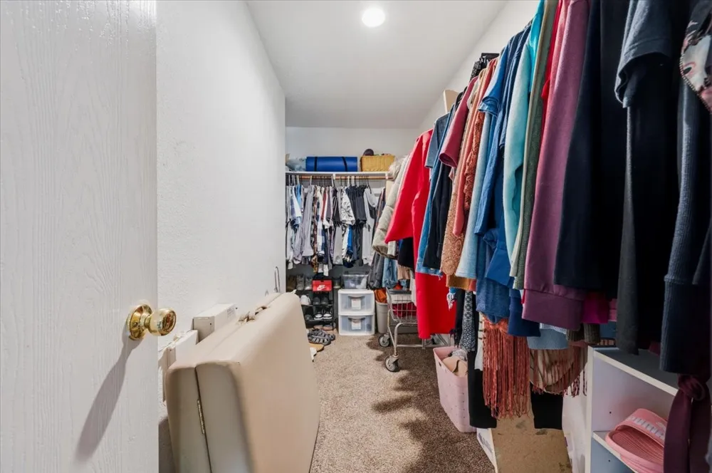 2423 Ranchview Drive Grand Prairie, TX 75052