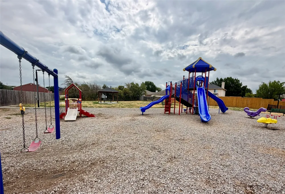 5530 Mandarin Way Dallas, TX 75249