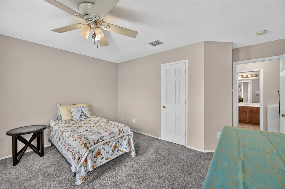5530 Mandarin Way Dallas, TX 75249