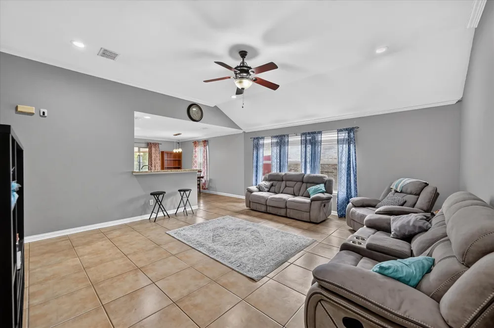 5530 Mandarin Way Dallas, TX 75249