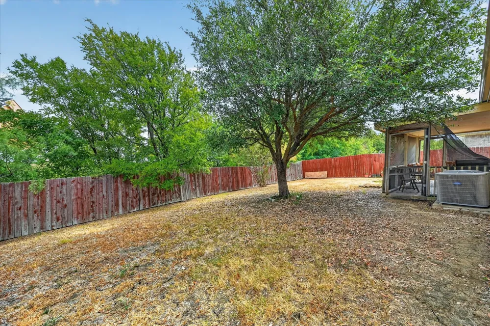 5530 Mandarin Way Dallas, TX 75249