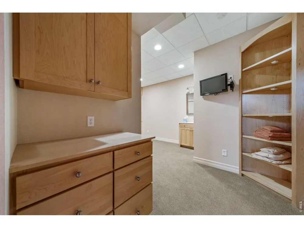 621 1st Avenue Lyons, CO 80540