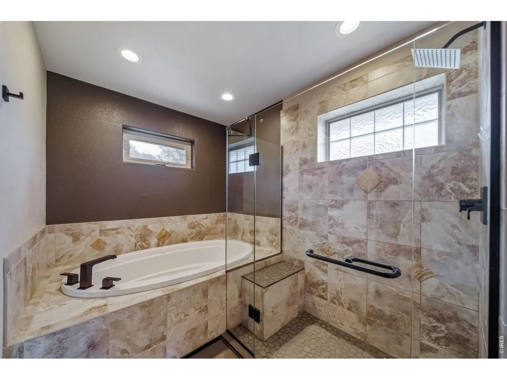 621 1st Avenue Lyons, CO 80540