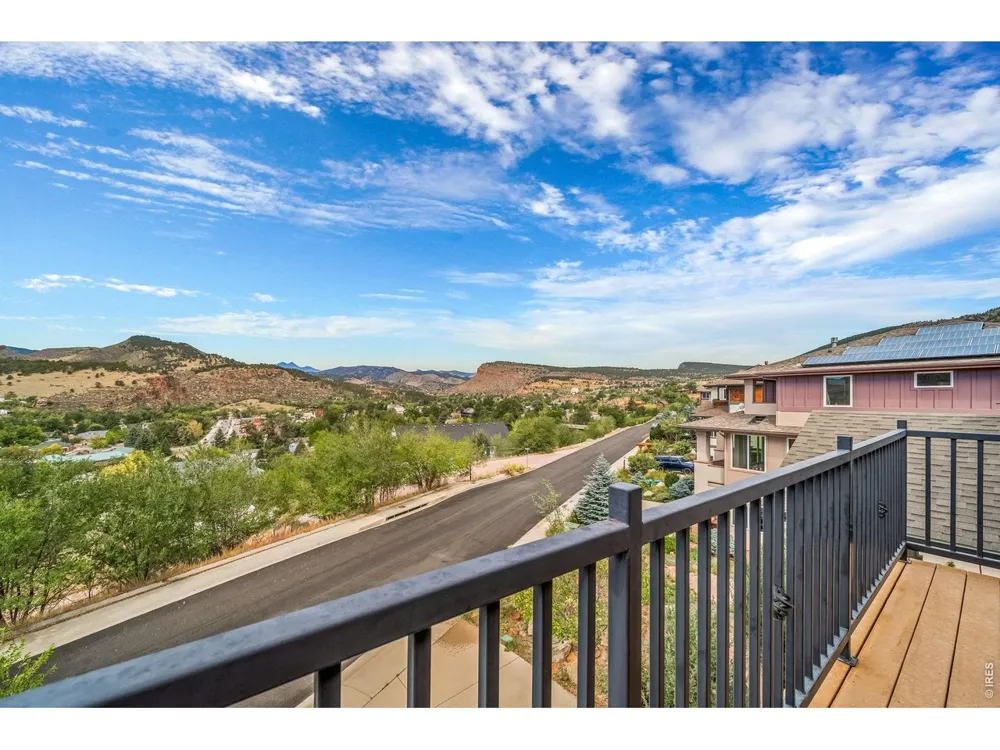 621 1st Avenue Lyons, CO 80540