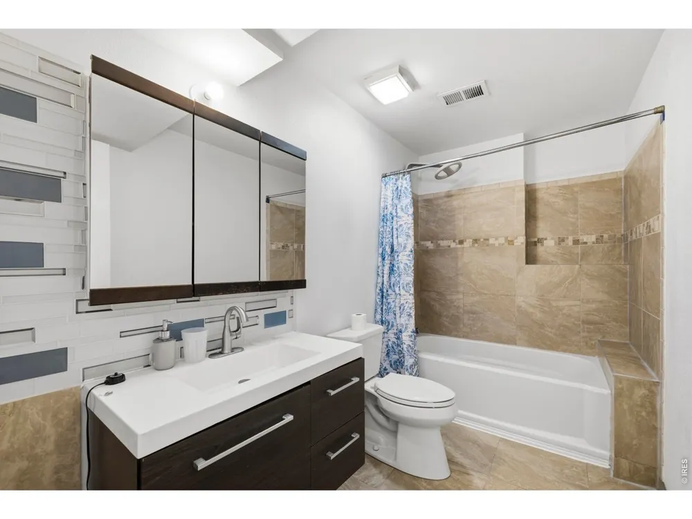 117 43rd Ave Ct Greeley, CO 80634