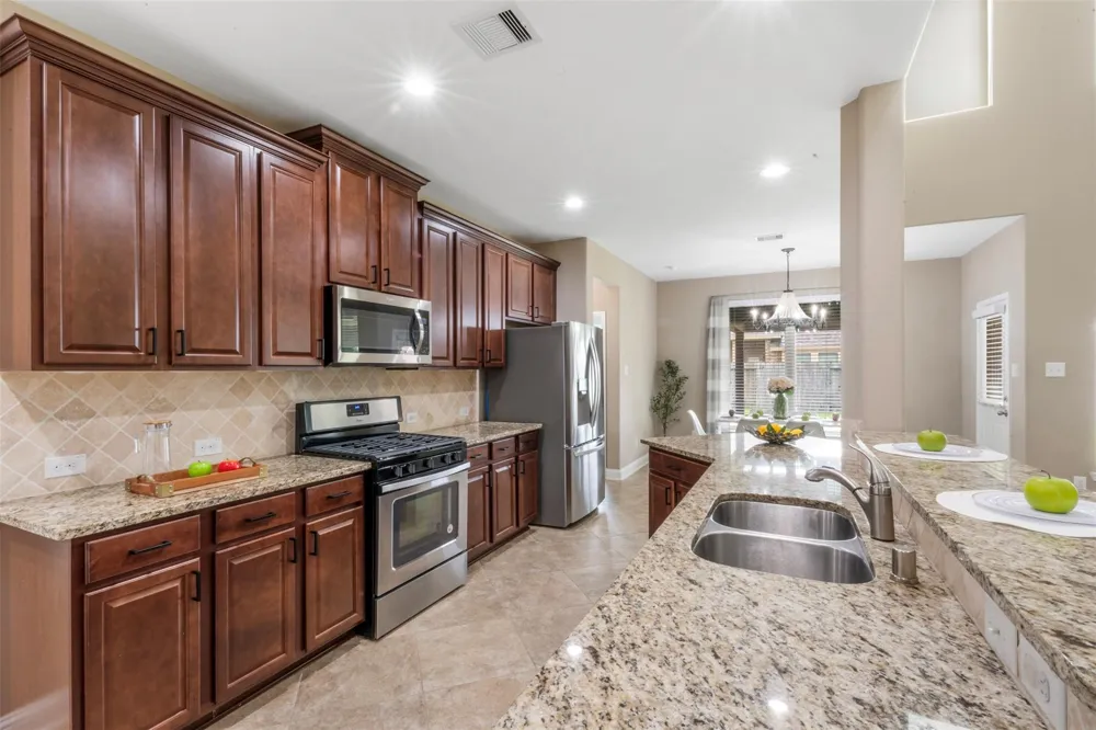 102 Blossom Terrace Lane Rosenberg, TX 77469