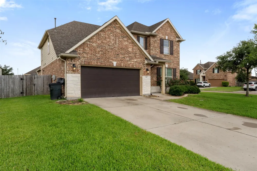 102 Blossom Terrace Lane Rosenberg, TX 77469