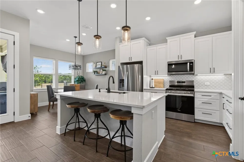 221 Sweeping Sage Lane San Marcos, TX 78666