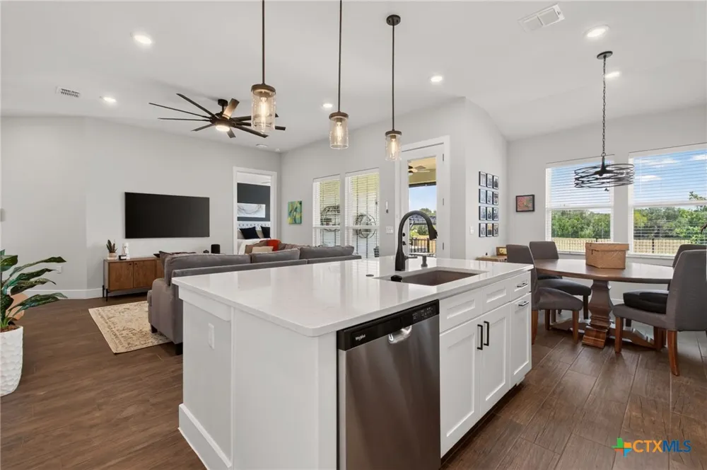 221 Sweeping Sage Lane San Marcos, TX 78666