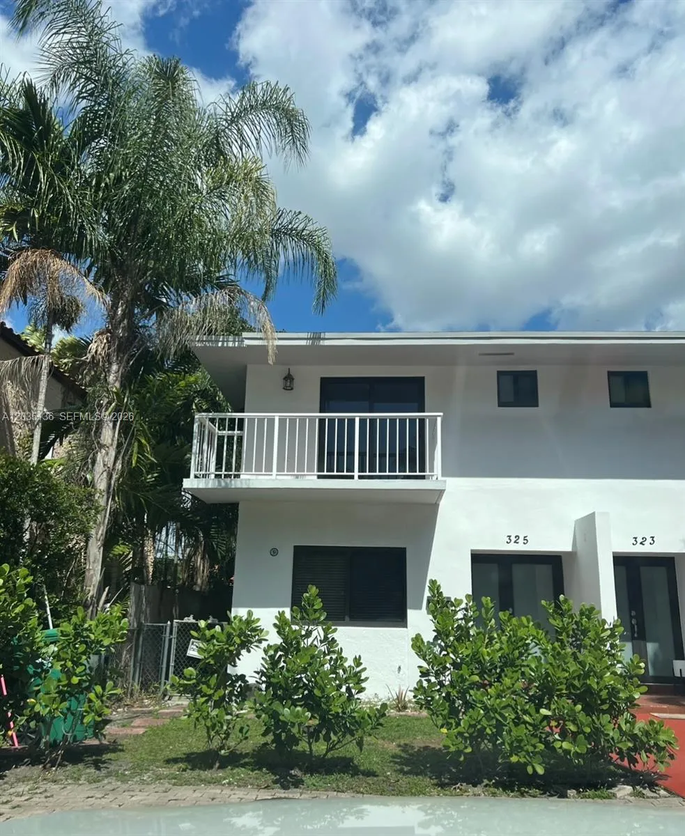 325 MENORES AVE Coral Gables, FL 33134