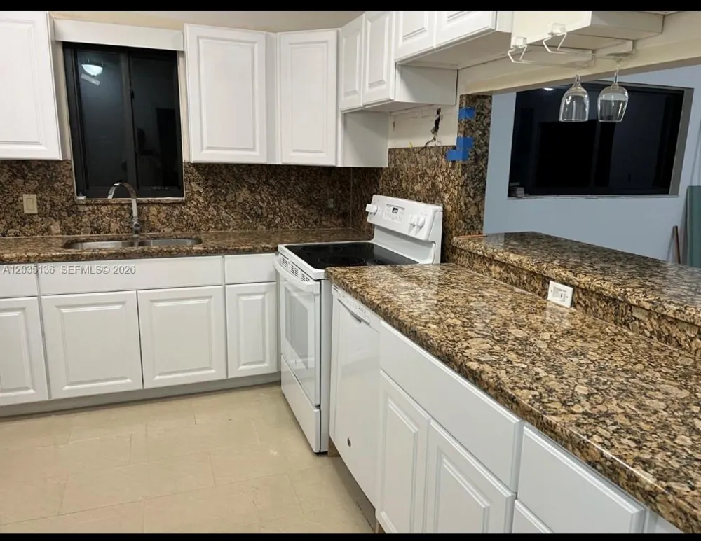325 MENORES AVE Coral Gables, FL 33134