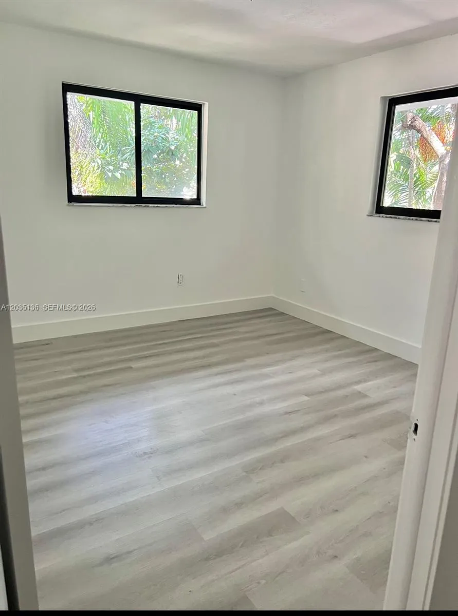 325 MENORES AVE Coral Gables, FL 33134