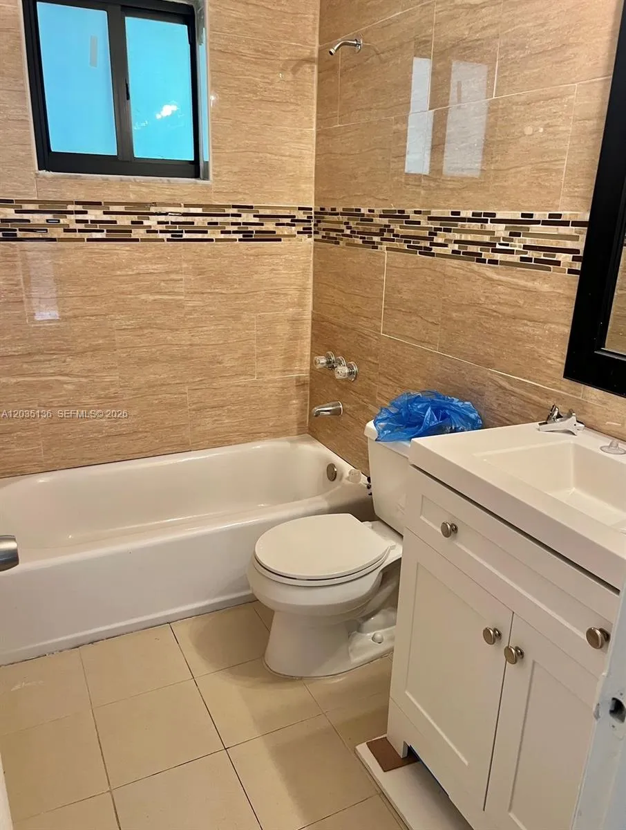 325 MENORES AVE Coral Gables, FL 33134