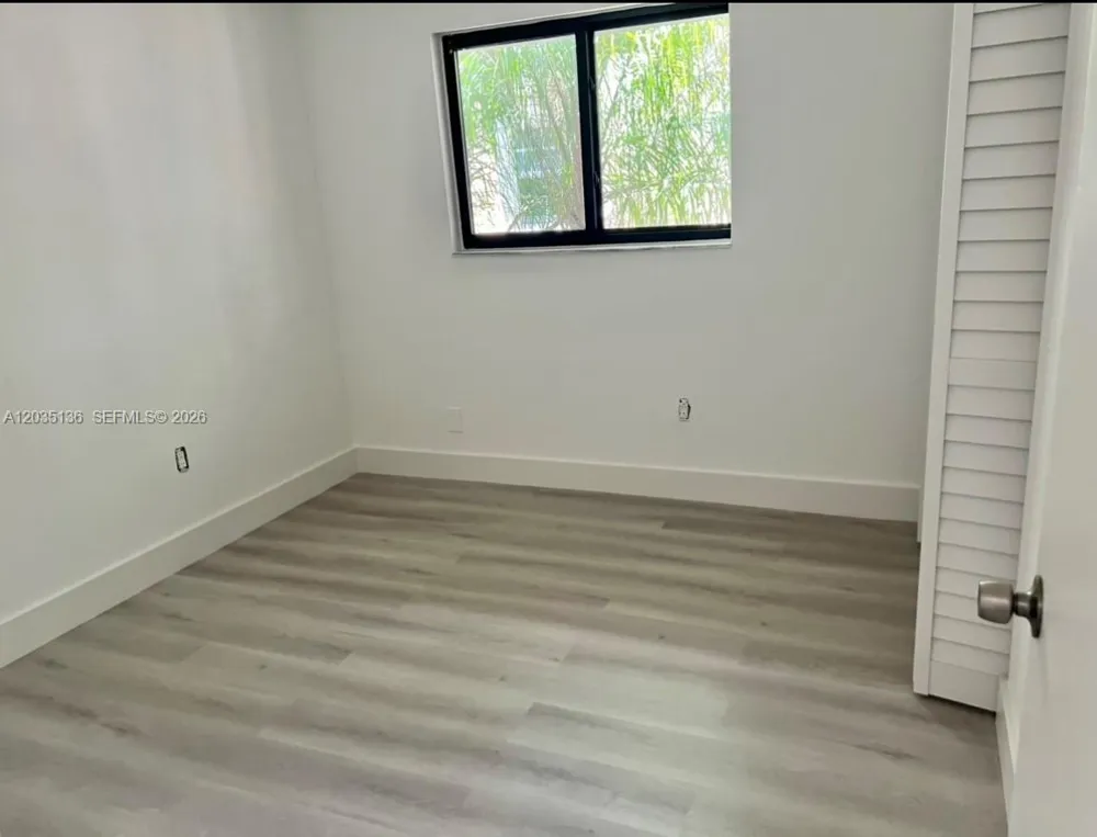 325 MENORES AVE Coral Gables, FL 33134