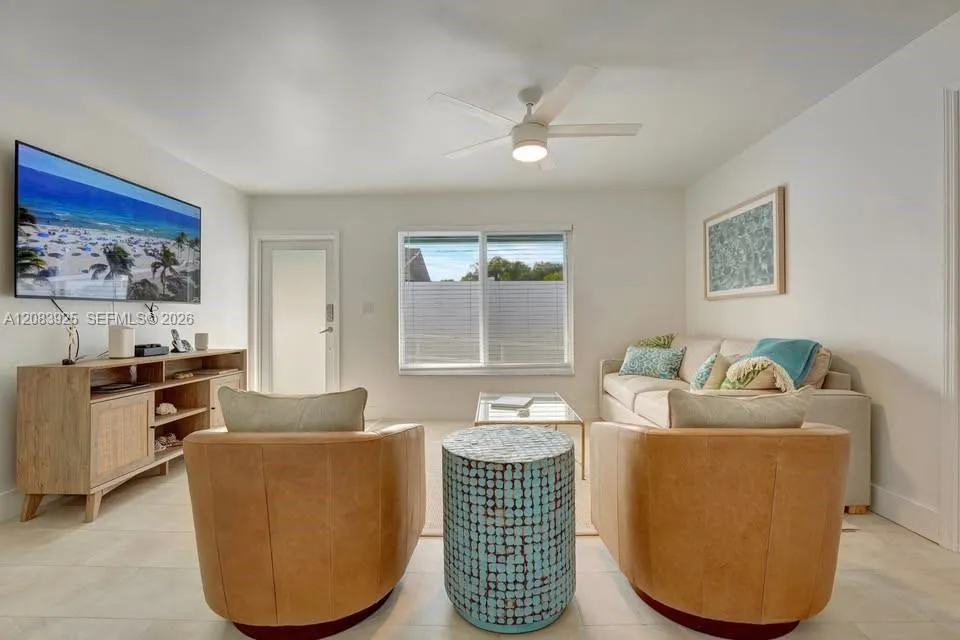 1319 SW 30th St #D Fort Lauderdale, FL 33315