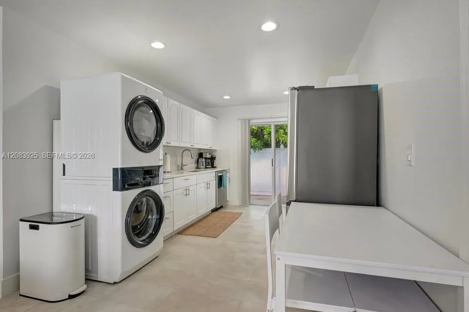 1319 SW 30th St #D Fort Lauderdale, FL 33315