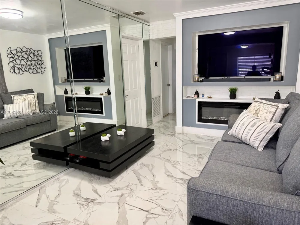 2440 NW 57th St Miami, FL 33142