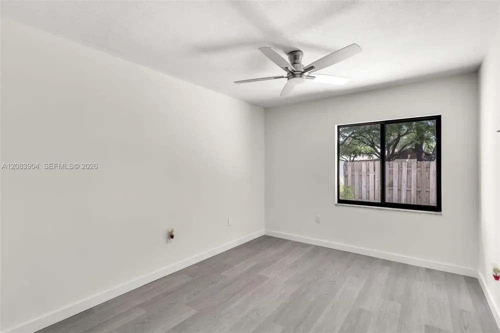 13962 SW 52 LN Miami, FL 33175