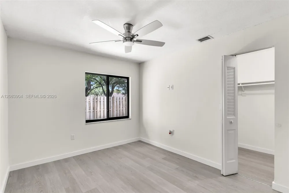 13962 SW 52 LN Miami, FL 33175