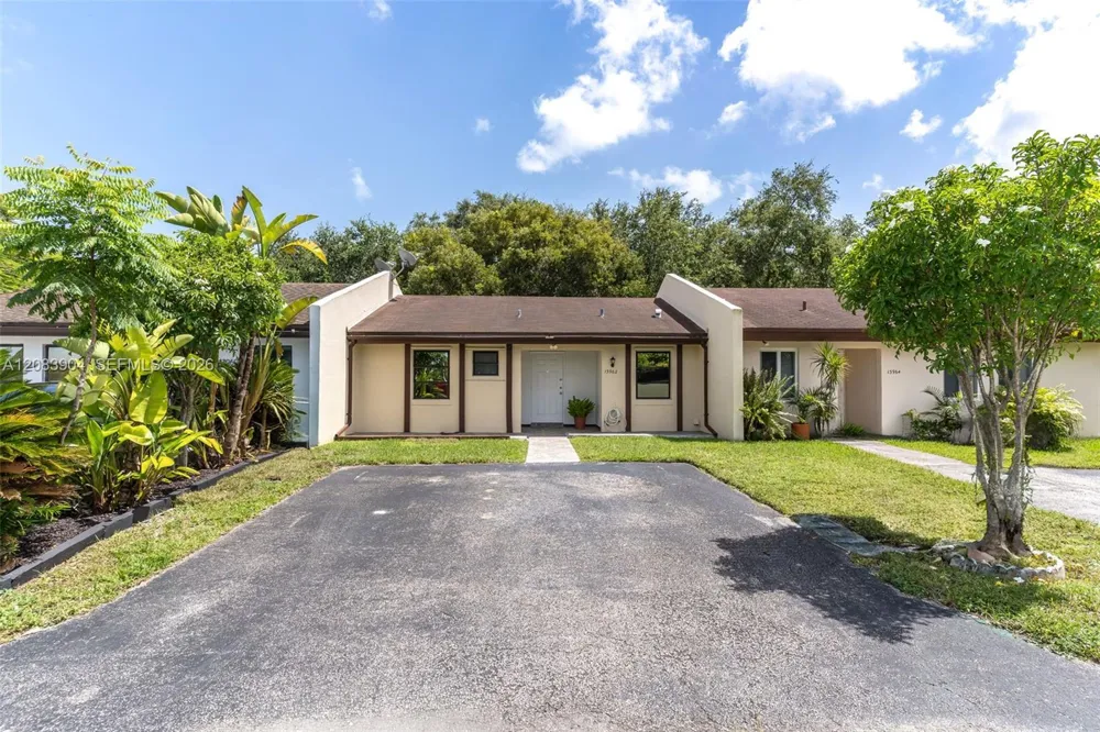 13962 SW 52 LN Miami, FL 33175