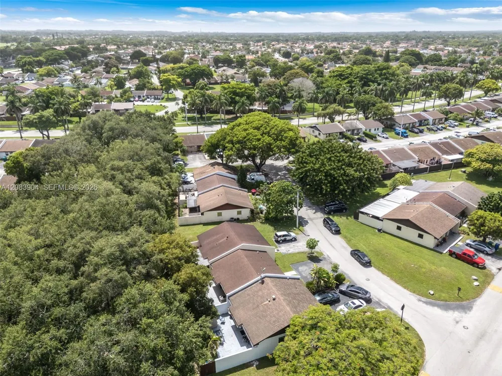 13962 SW 52 LN Miami, FL 33175