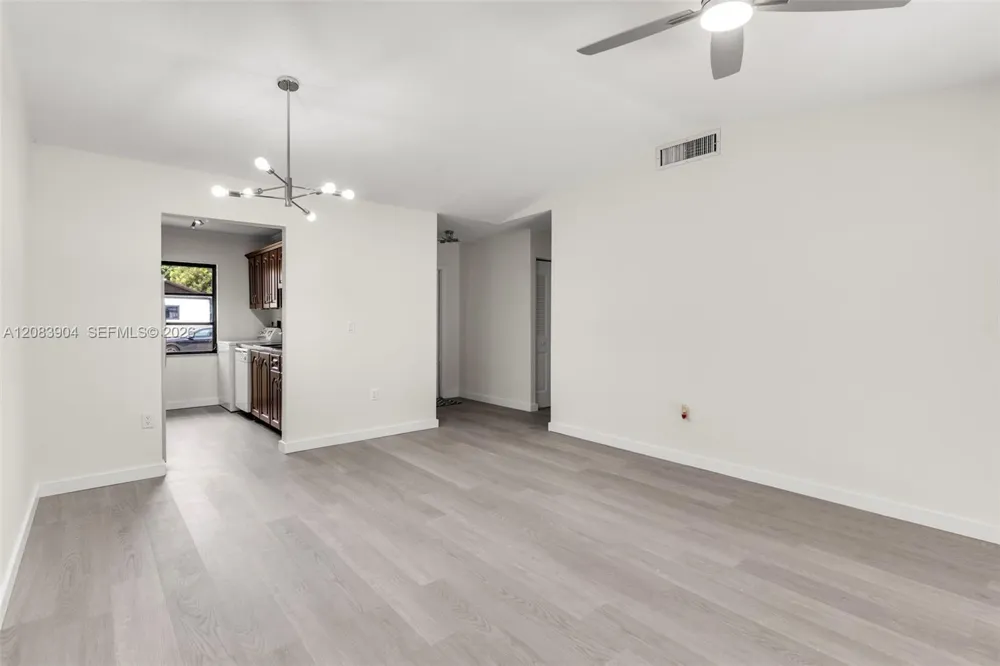 13962 SW 52 LN Miami, FL 33175