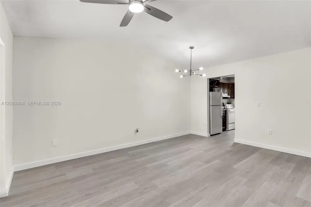 13962 SW 52 LN Miami, FL 33175