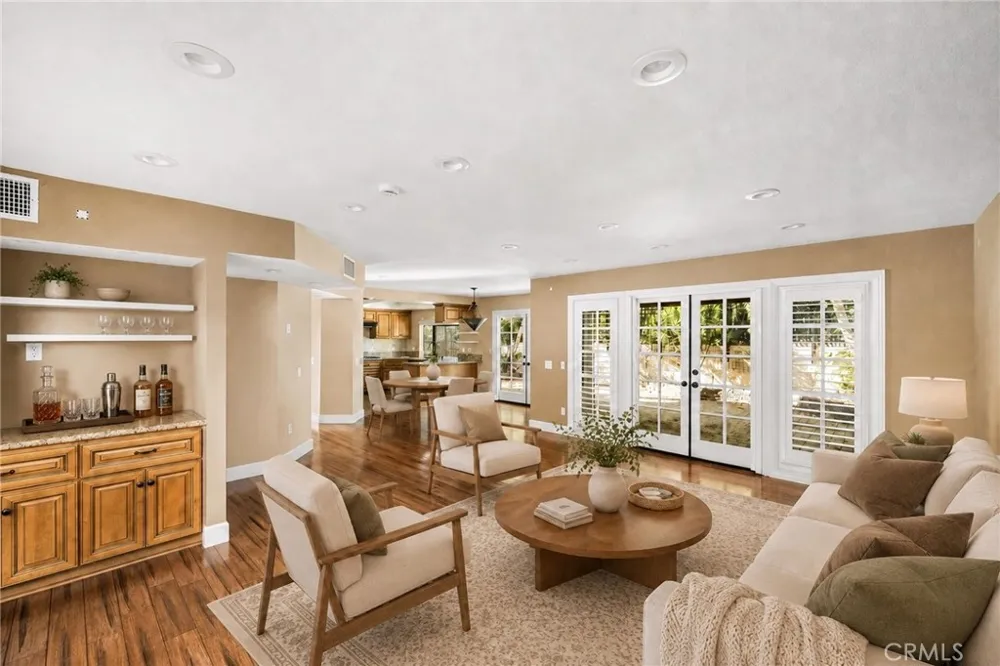 1771 Del Prado Pomona, CA 91768