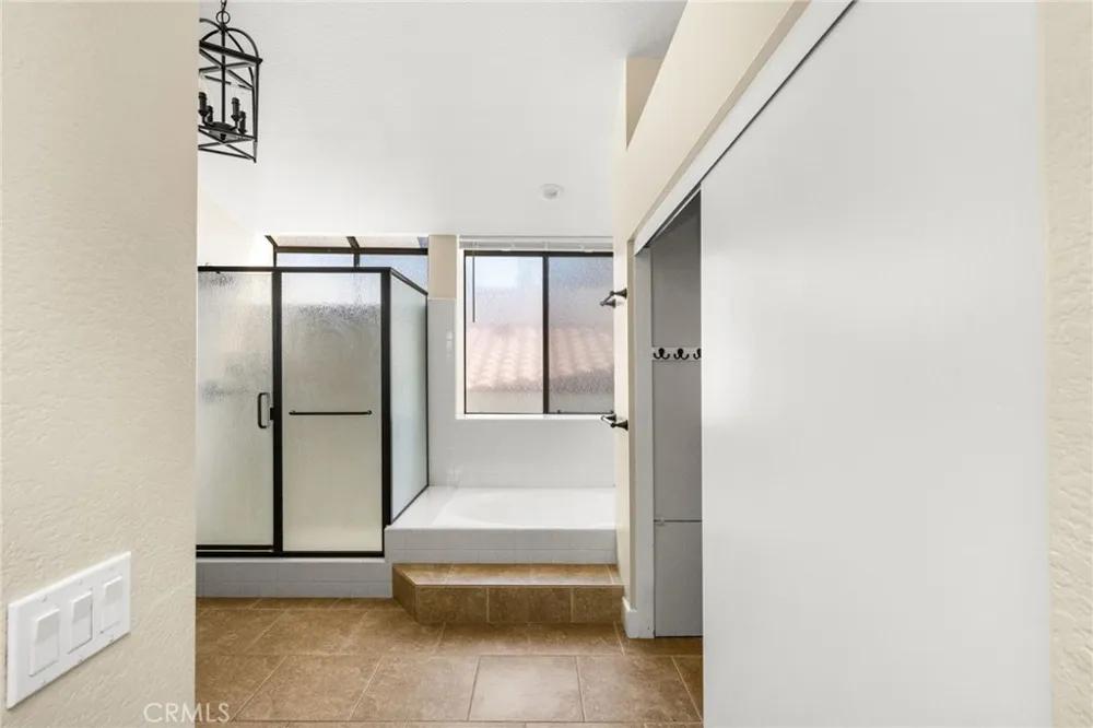 1771 Del Prado Pomona, CA 91768