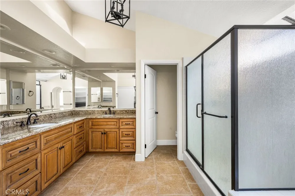 1771 Del Prado Pomona, CA 91768