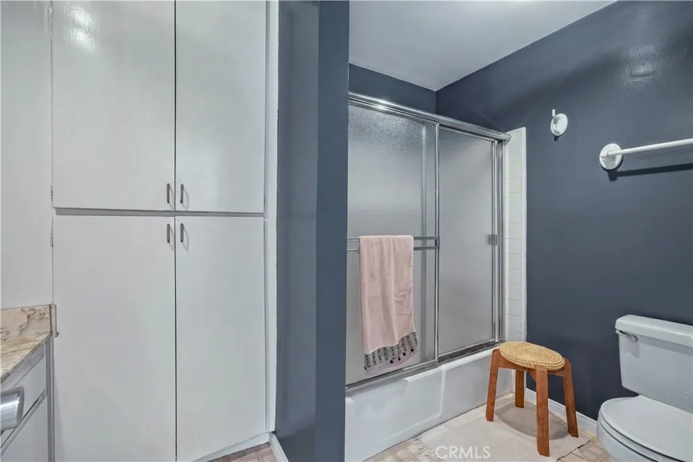1649 Appian Santa Monica, CA 90401