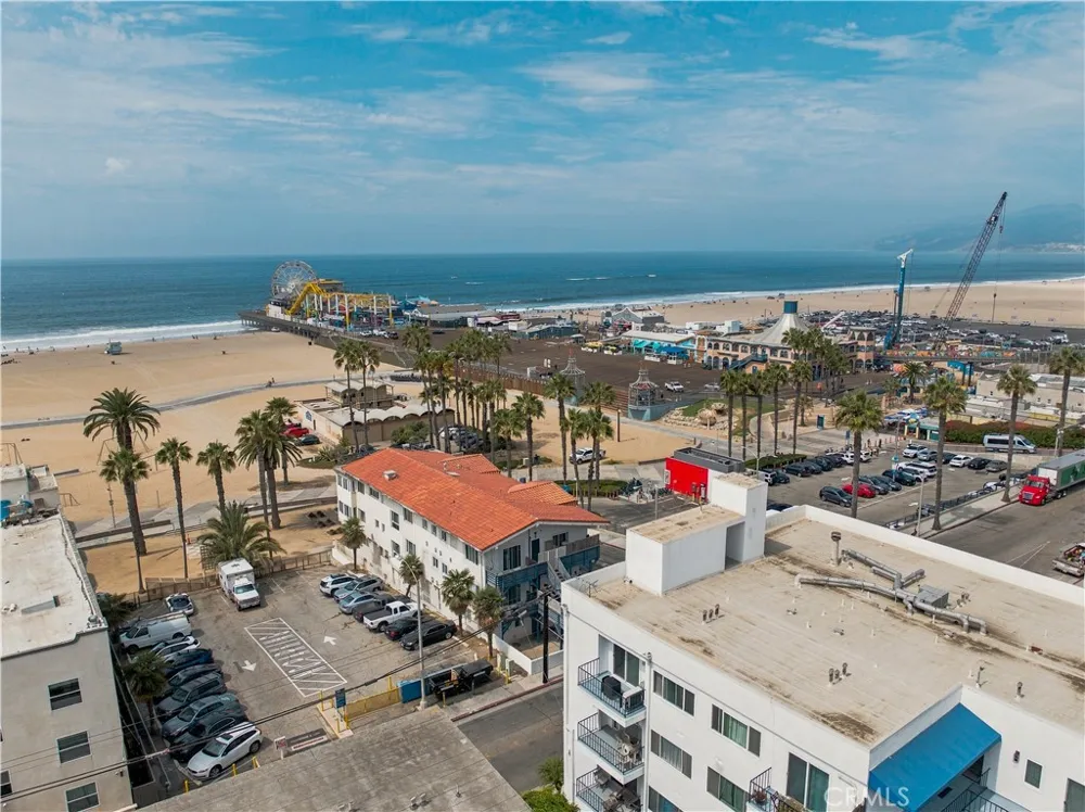 1649 Appian Santa Monica, CA 90401