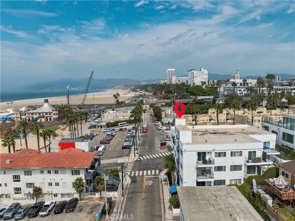 1649 Appian Santa Monica, CA 90401