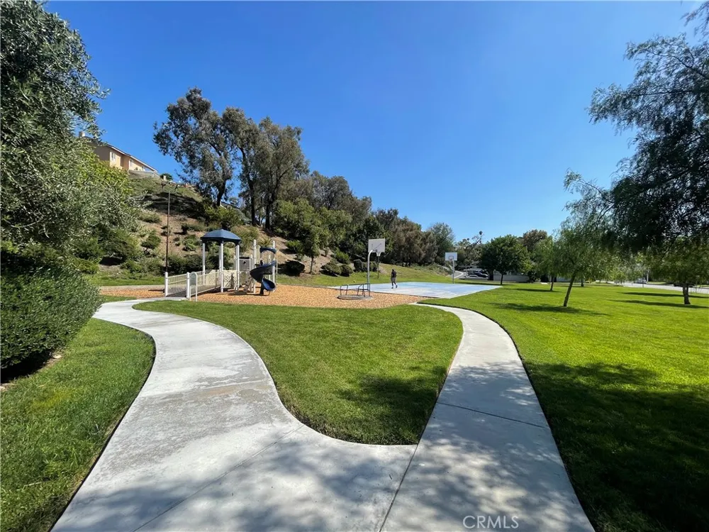 2119 Eveningside Drive West Covina, CA 91792
